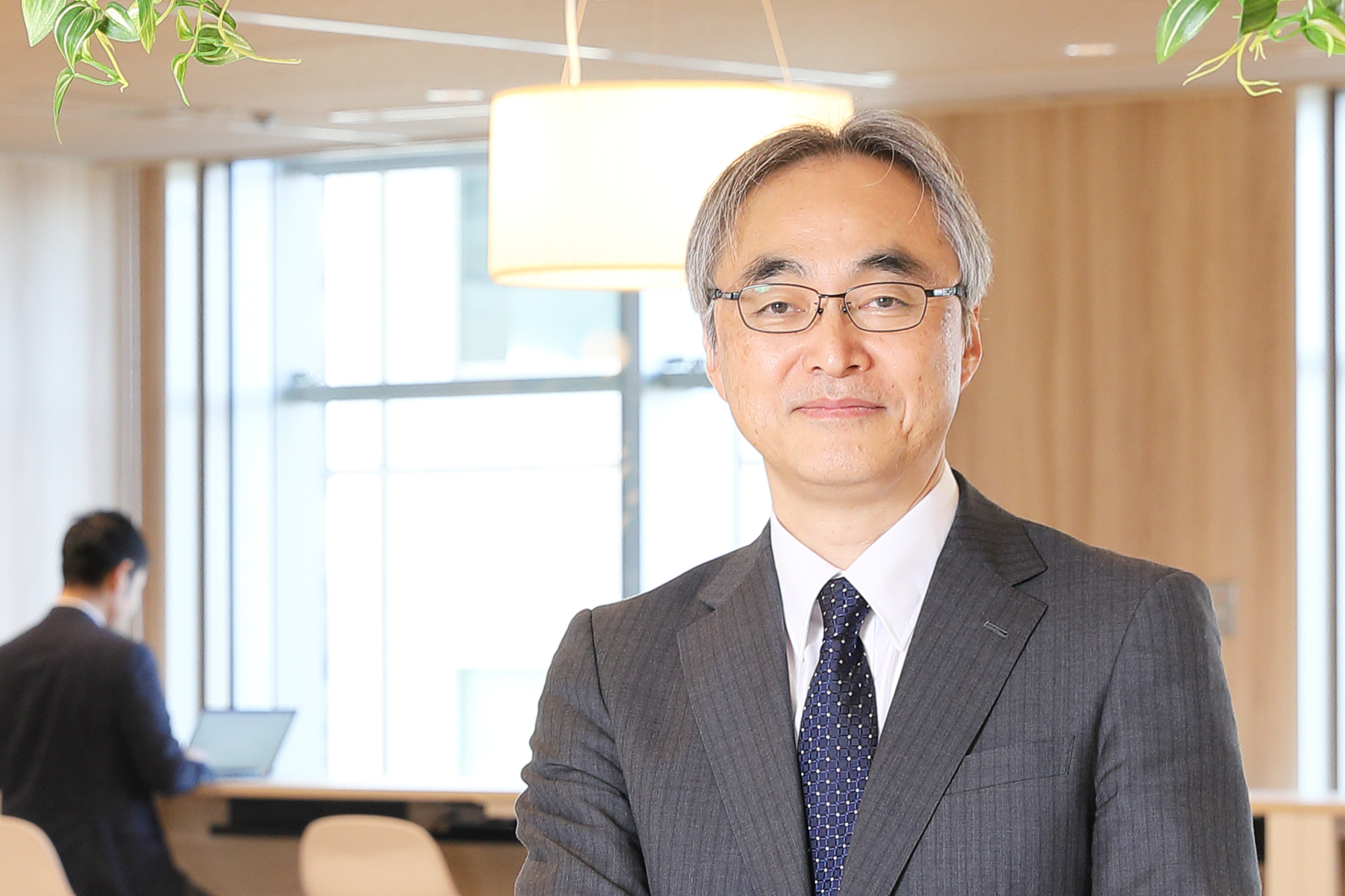 代表取締役社長 小酒井　康文
